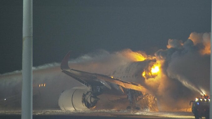 【速報】警視庁が業務上過失致死傷容疑で捜査へ　羽田空港で日航機と海保の航空機衝突　5人死亡|TBS NEWS DIG