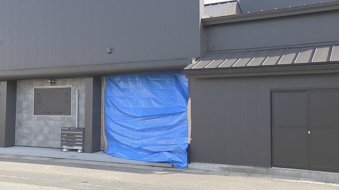 群馬・伊勢崎市　住吉会系暴力団の事務所に車突っ込む　現場から立ち去った35歳男を逮捕　警察が動機などを追及|TBS NEWS DIG