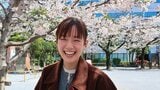 【 佐藤栞里 】　「太陽を浴びながら桜を見にいけた日」　満開の桜にスマイル 　公園の遊具で遊ぶ自然体な姿に「癒やされる」の声|TBS NEWS DIG