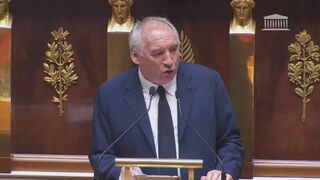 2年続けて内閣崩壊へ 異常事態のフランス パリ市民「何も進まない感じ」 マクロン大統領の求心力低下も| TBS CROSS DIG with Bloomberg