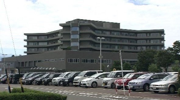 病院で女性更衣室を盗撮か、理学療法士の36歳男性を懲戒免職処分…長野・伊那中央病院…着替えていた女性職員を隣の部屋の窓越しにスマホで盗撮した疑い「複数回盗撮を…」女性職員が警察に被害届け、男性が出頭して書類送検　|　SBC NEWS | 長野のニュース | SBC信越放送