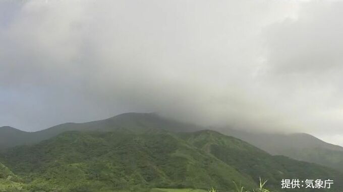 諏訪之瀬島で噴火　噴煙が2300メートル　鹿児島・十島村　|　鹿児島のニュース｜MBC NEWS｜南日本放送