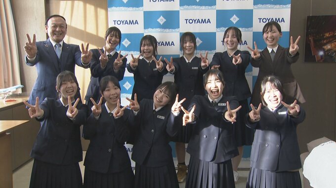 「広かった、緊張した」藤井市長に全国大会出場を報告　奥田中学校マーチングバンド　全国大会で2年連続金賞　富山　|　富山のニュース｜天気・防災｜チューリップテレビ