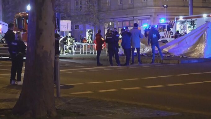 ドイツのクリスマスマーケットに車突っ込む　少なくとも2人死亡|TBS NEWS DIG