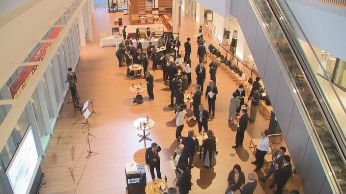 県立美術館で「コスプレ撮影会」「演奏会」「懇親会」…非日常空間の「ユニークべニュー」で、コンベンション誘致を狙う|TBS NEWS DIG