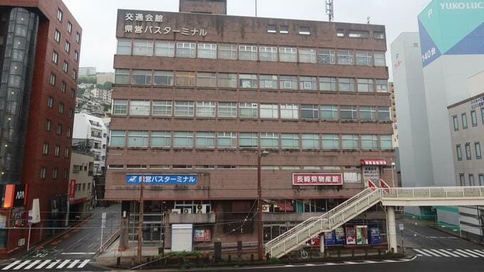 スリングショット（ゴムパチンコ）で同僚の車へこませ逮捕　長崎県営バス運転士「石を放った記憶はある」|TBS NEWS DIG