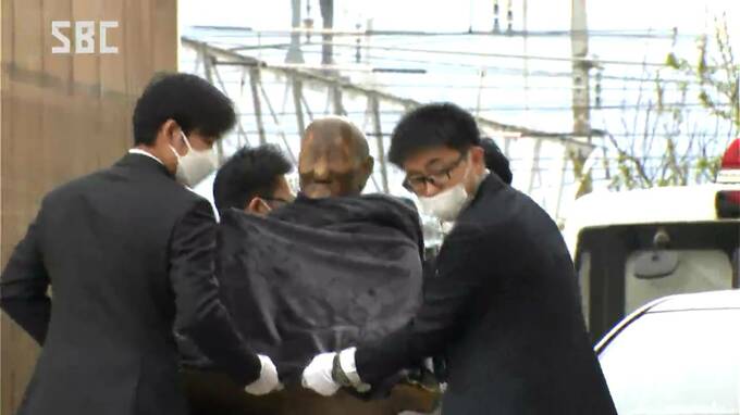国宝・善光寺で盗難のびんずる尊者像　あす本堂に再安置　長野市|TBS NEWS DIG