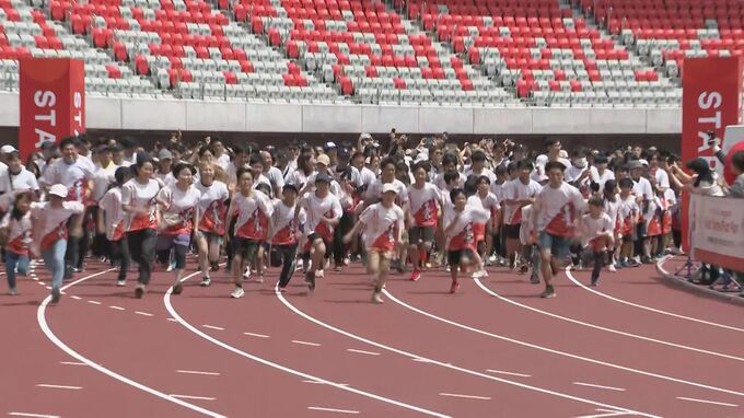 “アジア大会のメイン会場” 名古屋市瑞穂公園陸上競技場の完成記念式典 元グランパスの“ピクシー”ことストイコビッチ氏も完成祝う|TBS NEWS DIG