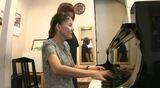 「弾けた時の喜び」求めてピアノへのチャレンジを楽しむ全盲の女性 人生初のコンクールにも挑戦 (長野・松本市) | SBC NEWS | 長野のニュース | SBC信越放送