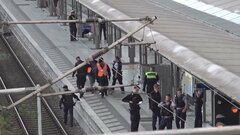 独ハンブルクの駅で女が複数人を刃物で刺す 12人負傷| TBS CROSS DIG with Bloomberg