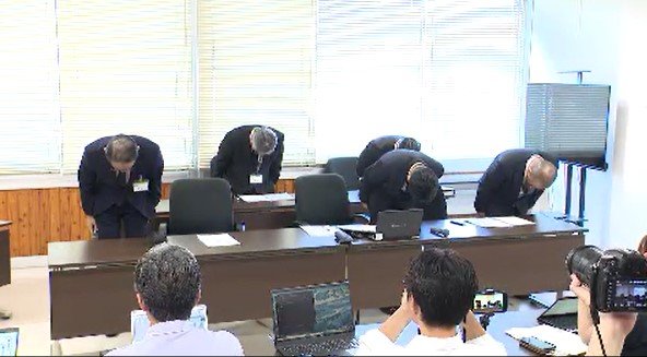 勤務先の中学校で女子生徒を盗撮した罪で起訴…25歳男性教諭が懲戒免職処分…校内に小型カメラを設置「生徒に強い不安や、一生残る心の傷を与えてしまった」と謝罪　|　SBC NEWS | 長野のニュース | SBC信越放送