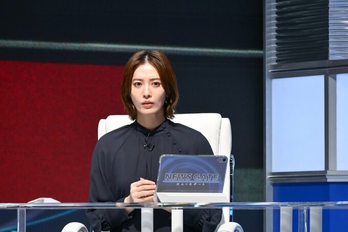 日曜劇場『キャスター』より、月城かなと