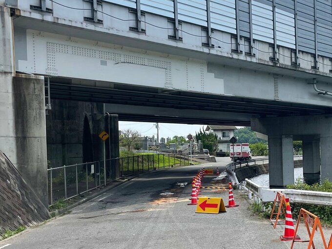 トラックの荷台上げたまま高架に衝突… 同じ業者は去年 同じ場所で同様の事故　死者も　広島|TBS NEWS DIG