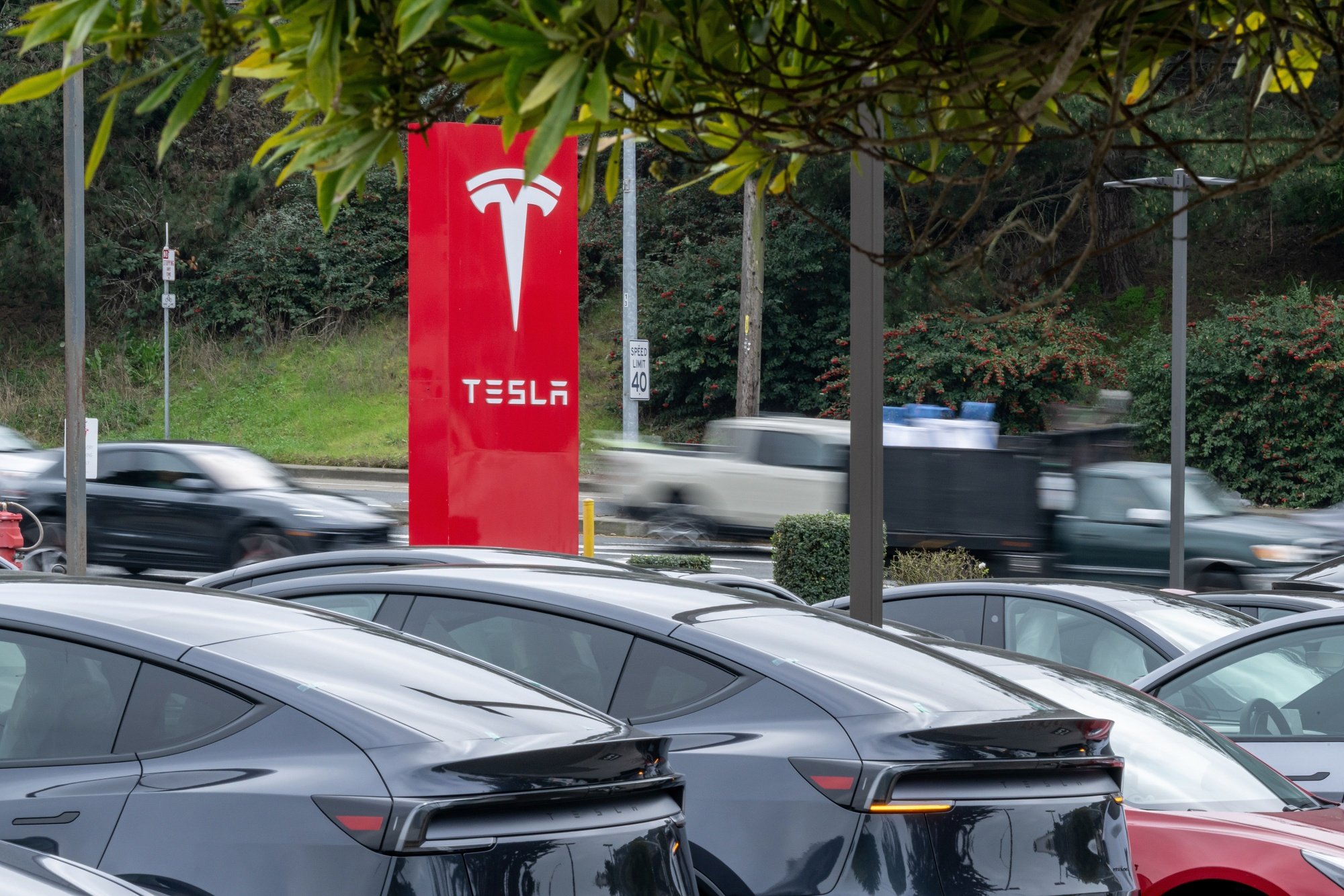 揺れるテスラの評価、収益力に不安も株価期待は上昇続く－28日に決算 | TBS CROSS DIG with Bloomberg