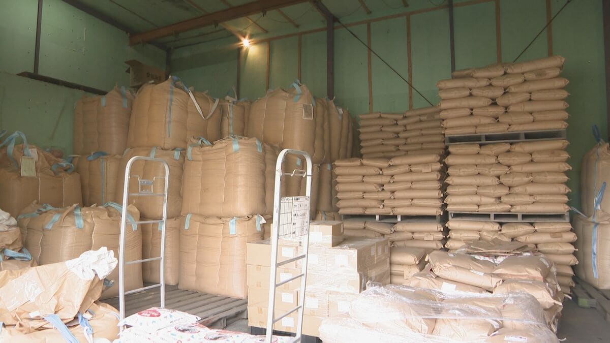 コメの販売価格下げるも卸先からの発注量減り去年に比べ在庫が7倍に コメ農家｢新米が出る10月までに売り切りたい｣ 愛知･弥富市