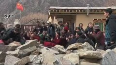 ひざまずいて懇願も…チベット族僧侶らがダム建設に抗議デモ　100人以上が拘束か　中国四川省で| TBS CROSS DIG with Bloomberg