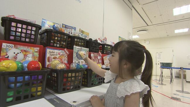 “選べる”カプセルトイに大人も夢中！百貨店で販売イベント、県内初開催　福島・郡山市|TBS NEWS DIG