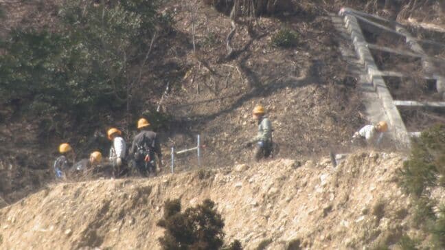 「地すべりは、なぜ起きた？」高齢者施設の避難続く 「冬の融雪が地盤にしみ込んだか」「水が溜まりやすい地形」石川・白山市|TBS NEWS DIG