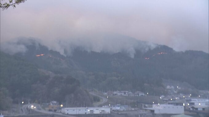 岩手・大槌町の山林火災 およそ155ヘクタールが焼失　自衛隊ヘリや消防隊員などが消火活動　総務省消防庁|TBS NEWS DIG