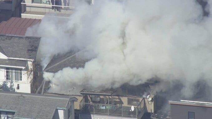 【速報】東京・足立区平野で住宅火災　住人の男性1人けが　警視庁|TBS NEWS DIG