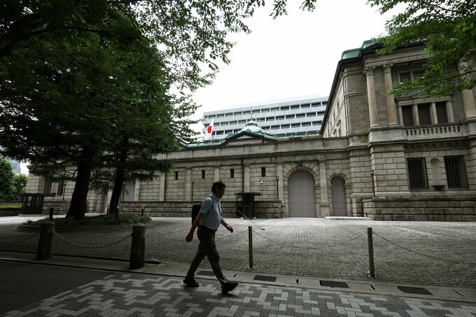 日銀会合注目点:最新見通しと総裁会見で利上げペース探る-政策維持へ