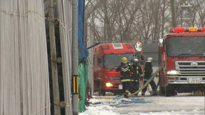 住宅2棟が全焼　焼け跡から性別不明の1人の遺体…　1人暮らしの97歳の女性の行方が分かっておらず　|　青森のニュース│ATV NEWS│青森テレビ