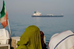 ホルムズ海峡でタンカー経路変更を初確認、イラン空爆後－追跡データ| TBS CROSS DIG with Bloomberg