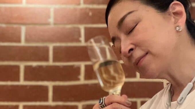 【真矢ミキ】留学中・テストは “70点” で「久しぶりにお酒が美味しい」つかの間の休息　フォロワーから声援「頑張り過ぎずに頑張れ」|TBS NEWS DIG