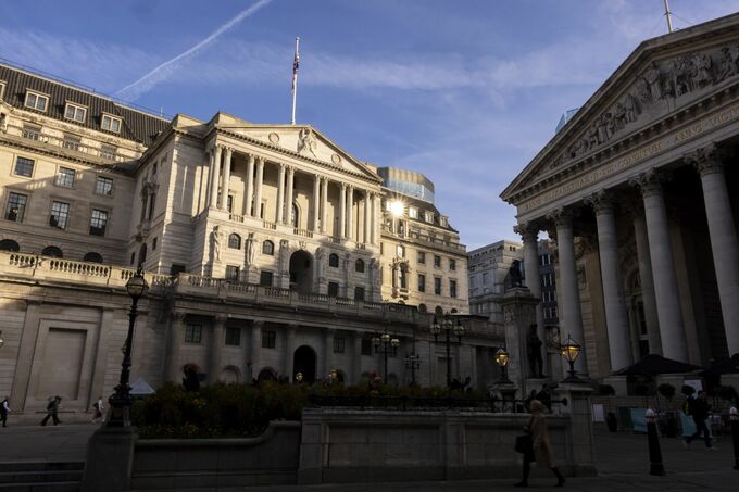 英中銀の金利据え置きの確率は50％、予算案が影響－バンガード