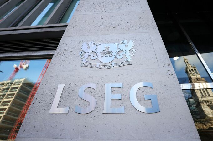 ＦＴＳＥラッセル、英国指数にポンド建て以外の株式も組み入れへ