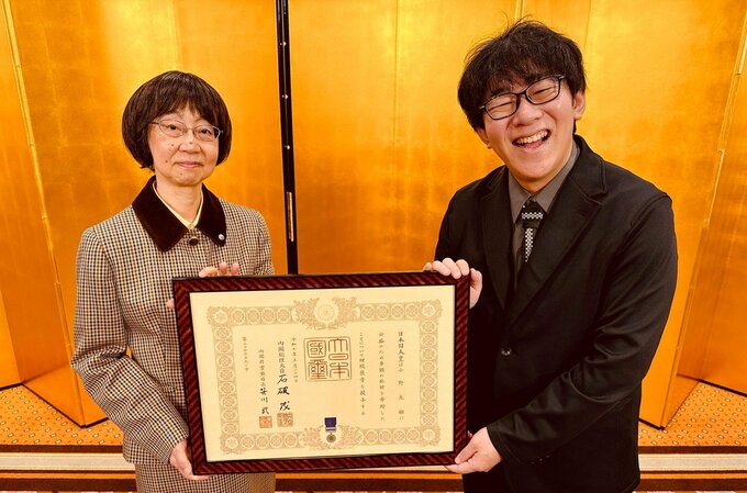 【 声優・小野友樹 】 「紺綬褒章」を受章　「天皇陛下から勲章を賜りました」「人生で1度は勲章を頂けるような貢献がしたいと幼少期から」 【黒子のバスケ・火神大我役】|TBS NEWS DIG