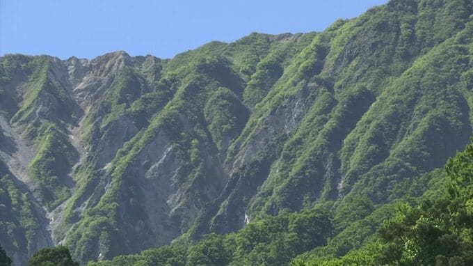 国立公園大山で山岳救助　登山歴5年の60代男性が下山中に骨折の疑い…救助隊が現場へ|TBS NEWS DIG