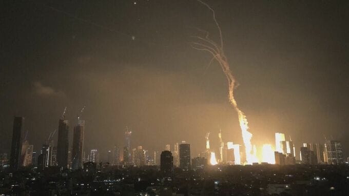 【速報】イランがイスラエルに“報復攻撃”開始　弾道ミサイル発射|TBS NEWS DIG