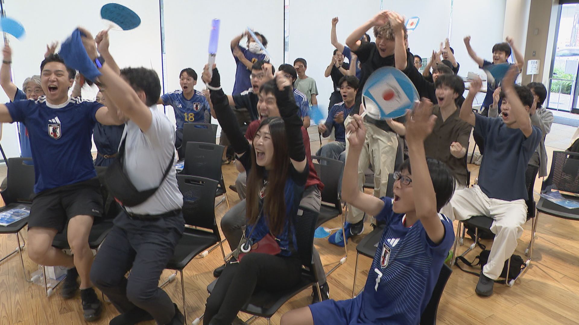 W杯 日本VSオランダ 鈴木淳之介選手の地元も大盛り上がり! 岐阜