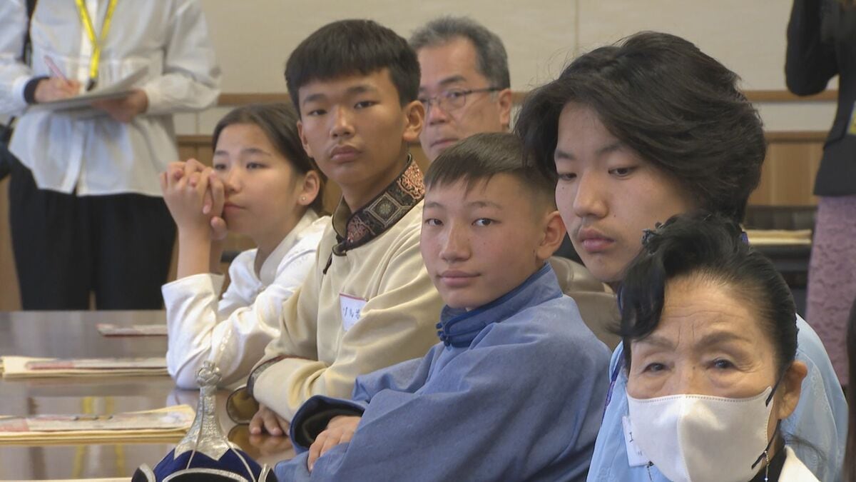 モンゴル国立学校の生徒が来日 中学生との交流事業の一環 大分 | 大分