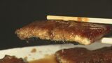 「うなぎの蒲焼き」そっくりの見た目 豆腐で作られた限定商品「ふわふわとした食感」が人気 7月24日は「土用の丑の日」|TBS NEWS DIG