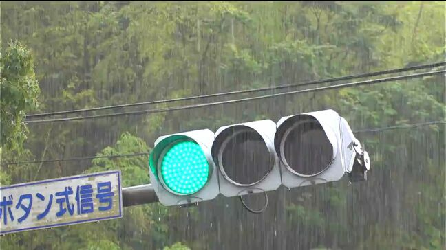 鹿児島県本土・種子屋久でも26日夜から大雨のおそれ　喜界島で1時間70ミリの非常に激しい雨　梅雨前線は九州に北上へ|TBS NEWS DIG