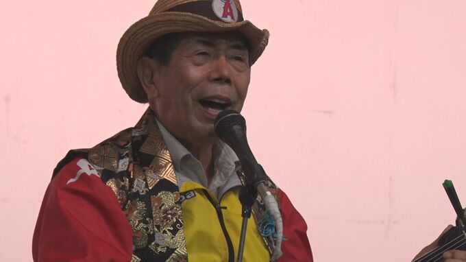 「歌のあるところに平和がある」三線による島唄ライブで地域活性化　飛び入り参加で高校生も歌を披露|TBS NEWS DIG
