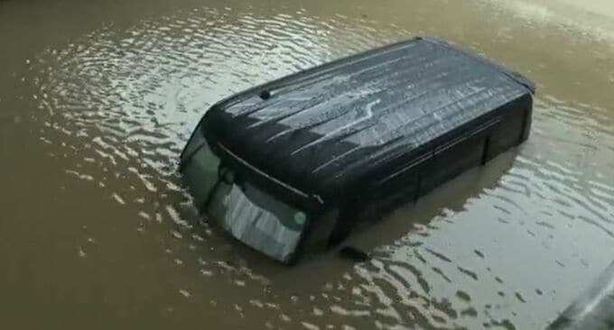 金沢で「半日に300ミリ」記録的大雨 線状降水帯で街が冠水　|　石川県のニュース｜MRO北陸放送