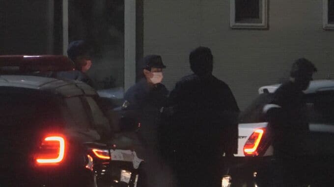 就寝中、突然襲われたか 同居人に包丁で刺され119番通報　殺人未遂容疑で20代男を現行犯逮捕　熊本市東区鹿帰瀬町　|　熊本のニュース｜RKK NEWS｜RKK熊本放送