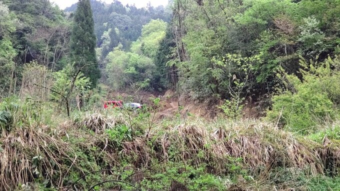 【速報】車の下敷きになって倒れている男女2人発見　死亡を確認　|　BSSニュース | BSS山陰放送