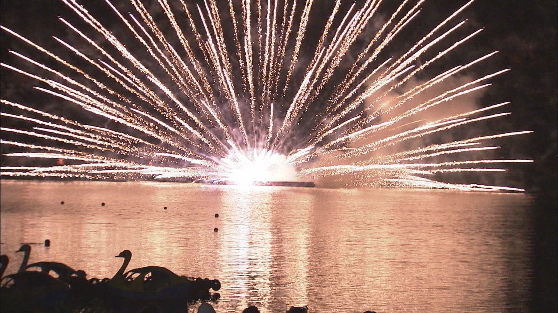 夜空を彩る夏の風物詩 大規模な花火大会が県内各地で復活 Tbs News Dig 夜空を彩る夏の風物詩 大規模な花火大会が県内各地で復活 Tbs News Dig