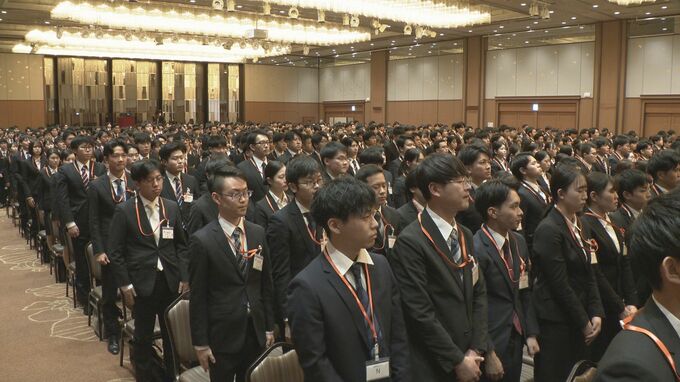 4年ぶりにマスクなし クスリのアオキで入社式|TBS NEWS DIG