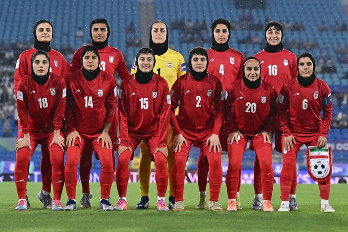 イラン女子サッカー代表、計5人が帰国－豪への亡命申請を撤回