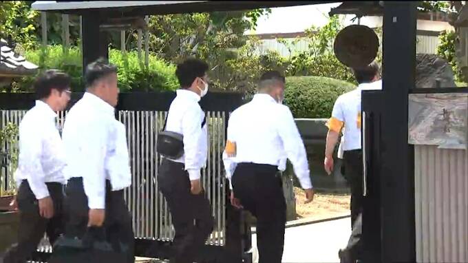 "東北の麻薬王"と呼ばれた密売人(72)の関係先「住吉会傘下組織の事務所」を家宅捜索　県警などの合同捜査本部|TBS NEWS DIG