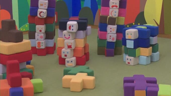 テーマはずばり「四角い形」子どもの想像力を育む展覧会「四角い形であそぼう」　島根・浜田市|TBS NEWS DIG