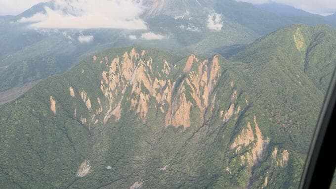 けさの地震で「眉山」再び表面剥離か　砂煙立ち上る　監視カメラで確認　|TBS NEWS DIG