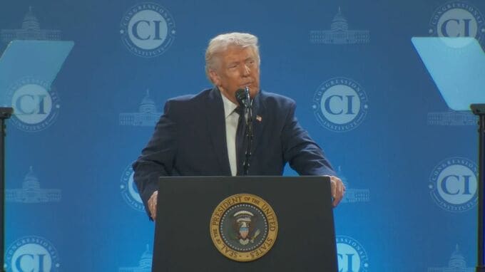 トランプ大統領　イランとの対話は「条件次第だが可能」