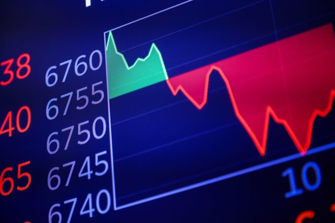 米株指数先物上昇、トランプ政権がオープンな対中姿勢－金再び最高値