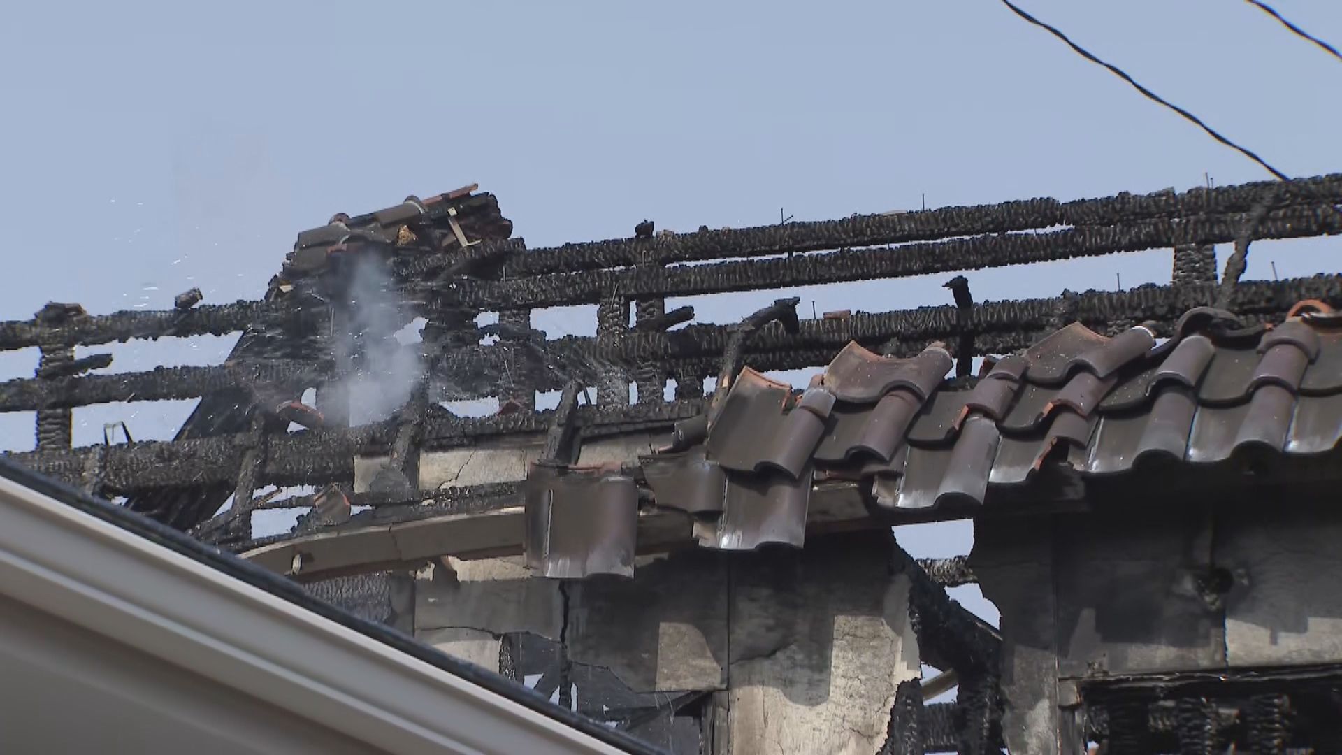 木造住宅の火事が2件相次ぐ　1人の遺体が発見され1人と連絡つかず　愛知・瀬戸市と三重・熊野市